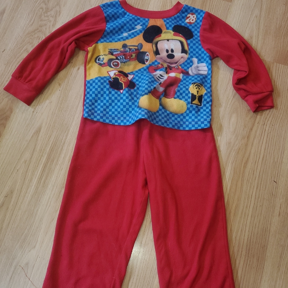 Mickey Mouse Roadster Racers fleece pajama set